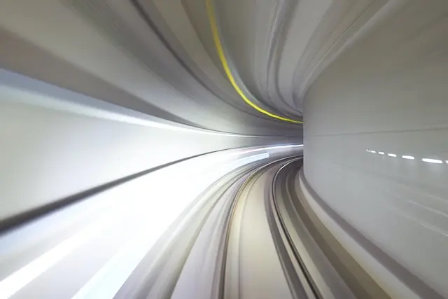 tunnel in motion